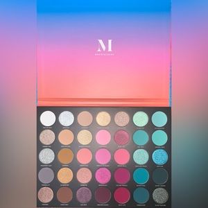 35S Sweet Oasis Artistry Palette Morphe